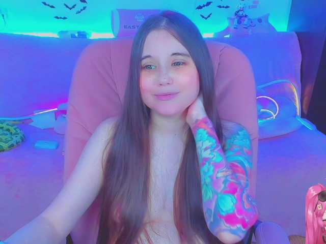 LittleKitsune live cam on BongaCams