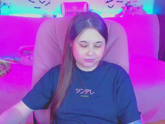 LittleKitsune live webcam show