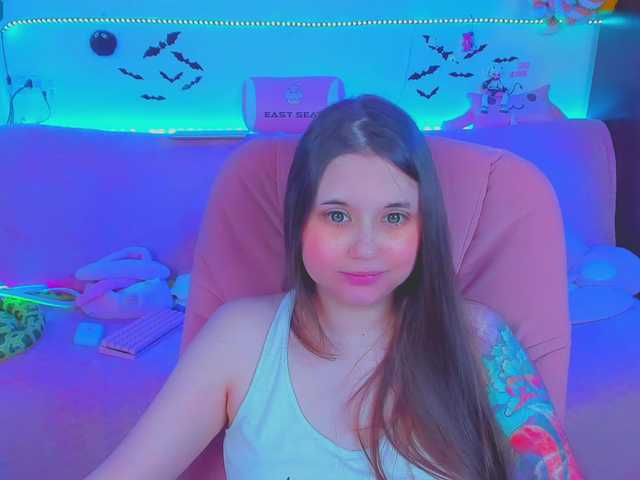 LittleKitsune live webcam show