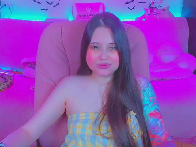 LittleKitsune live cam on BongaCams