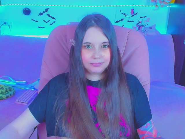 LittleKitsune live cam on BongaCams