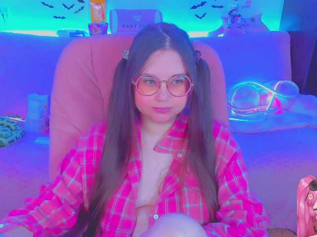 LittleKitsune live cam on BongaCams