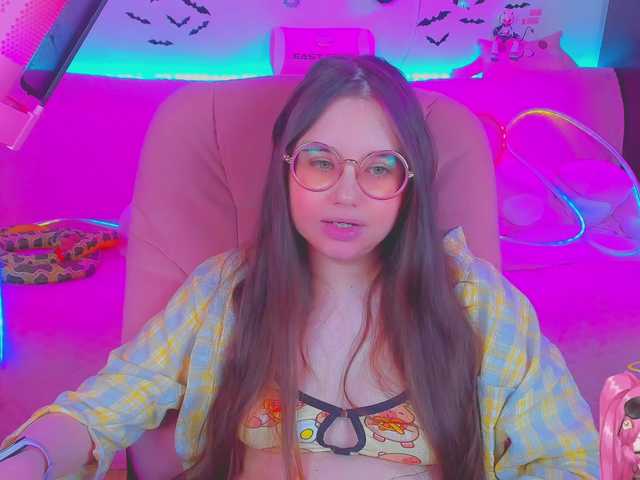 LittleKitsune live cam on BongaCams
