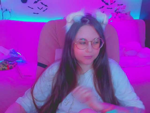 LittleKitsune live cam on BongaCams
