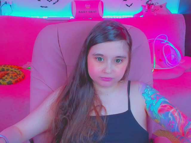 LittleKitsune live cam on BongaCams