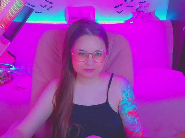LittleKitsune live cam on BongaCams