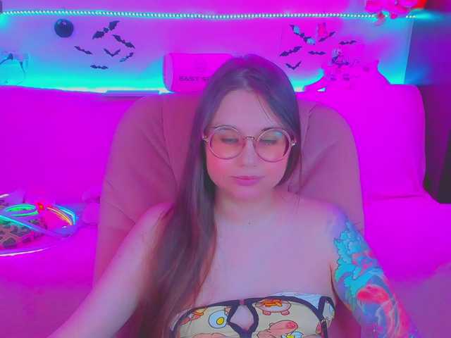 LittleKitsune live cam on BongaCams
