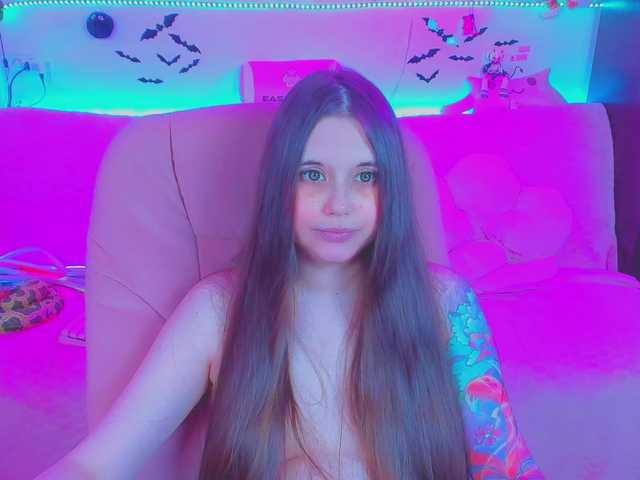 LittleKitsune live cam on BongaCams