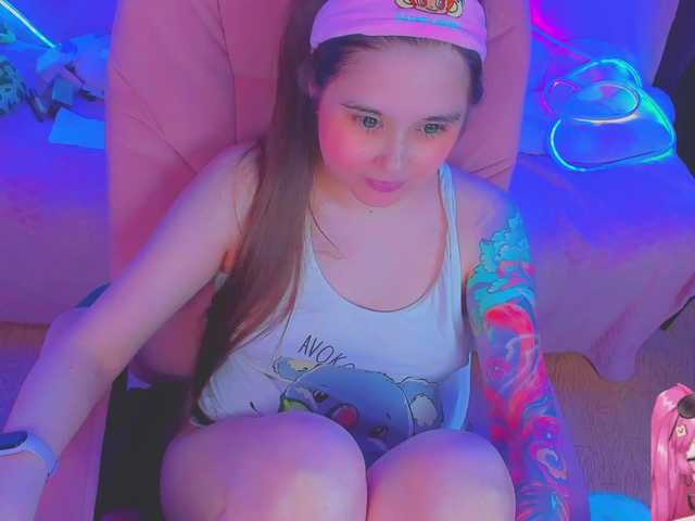 LittleKitsune live cam on BongaCams