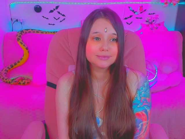 LittleKitsune live cam on BongaCams