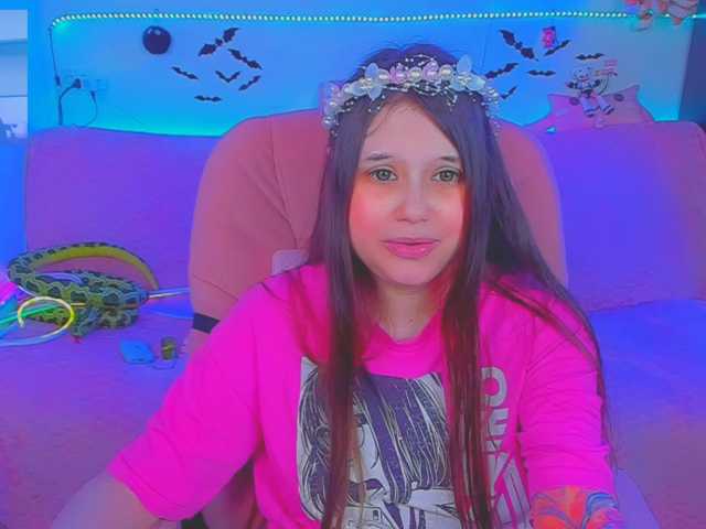 LittleKitsune live cam on BongaCams