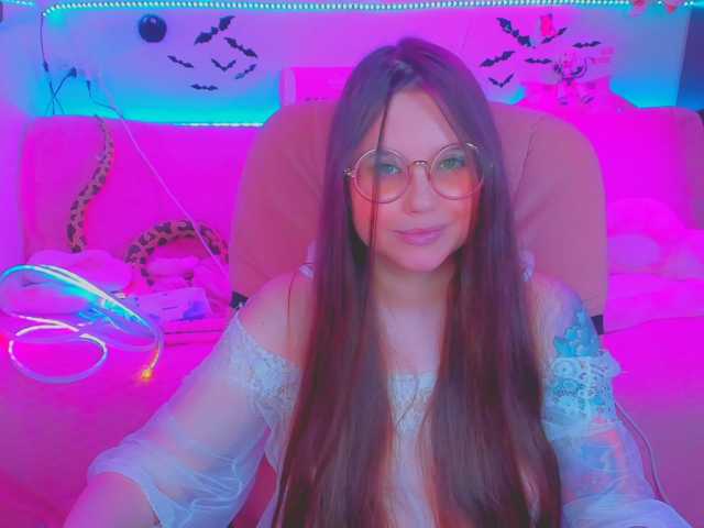 LittleKitsune live cam on BongaCams