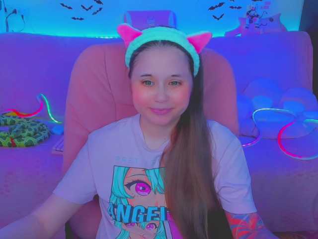 LittleKitsune live cam on BongaCams