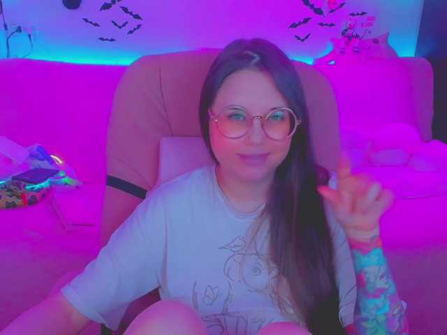 LittleKitsune live cam on BongaCams