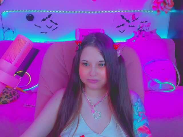 LittleKitsune live cam on BongaCams