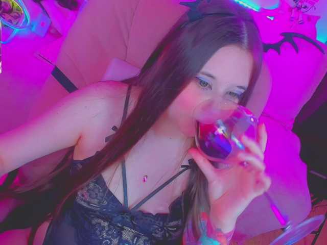 LittleKitsune live cam on BongaCams