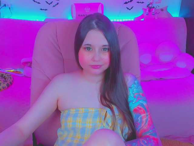 LittleKitsune live webcam show