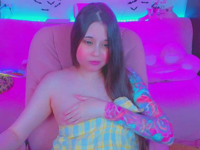 LittleKitsune live webcam show
