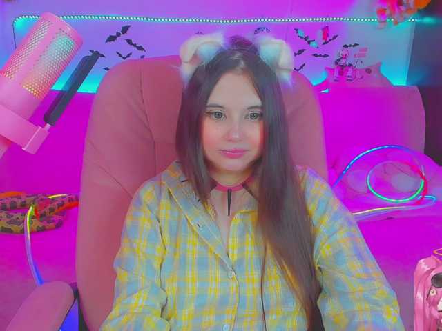 LittleKitsune live cam on BongaCams