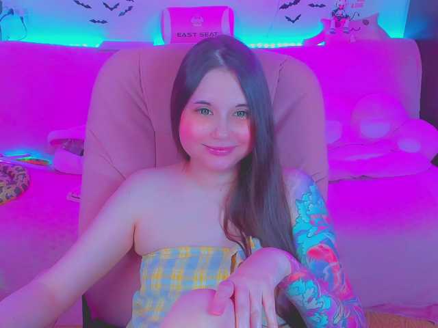LittleKitsune live cam on BongaCams