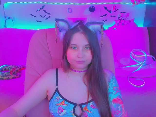 LittleKitsune live cam on BongaCams