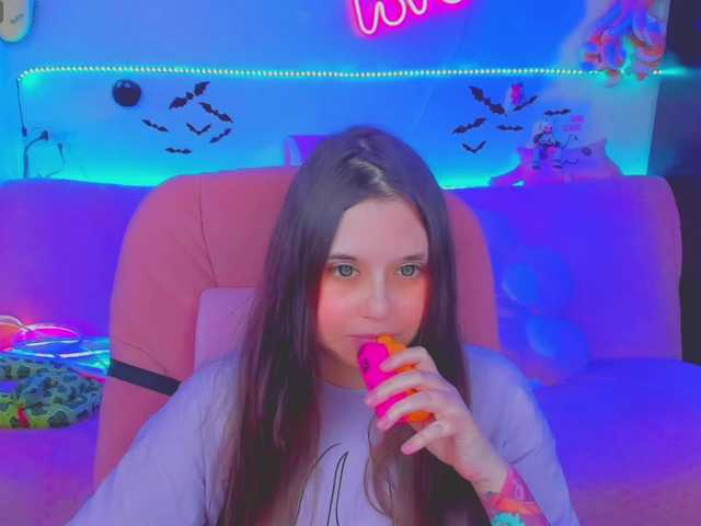 LittleKitsune live cam on BongaCams