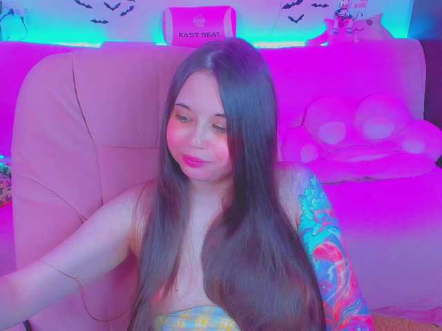 LittleKitsune live cam on BongaCams