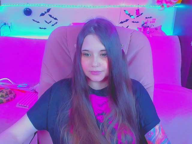 LittleKitsune live cam on BongaCams