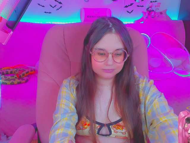 LittleKitsune live cam on BongaCams