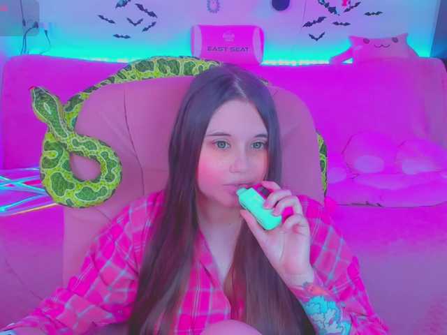 LittleKitsune live cam on BongaCams