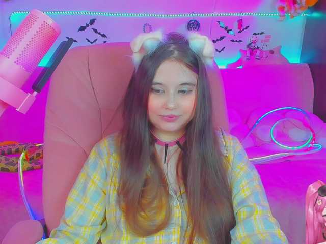 LittleKitsune live cam on BongaCams