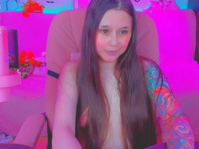 LittleKitsune live cam on BongaCams