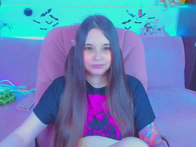 LittleKitsune live cam on BongaCams