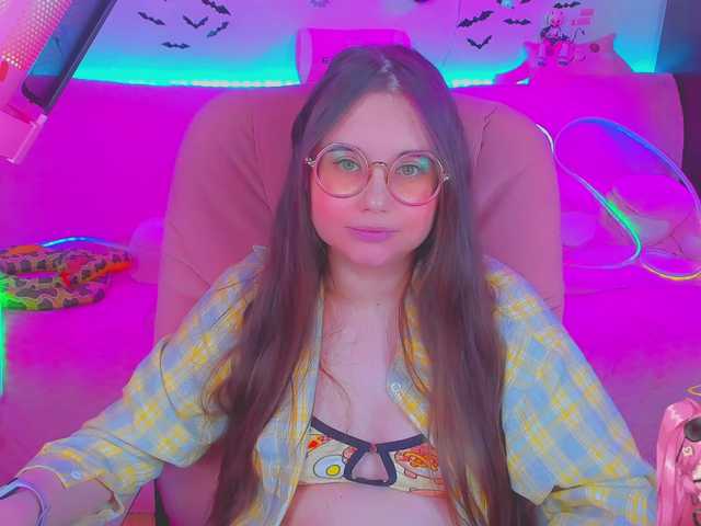 LittleKitsune live cam on BongaCams