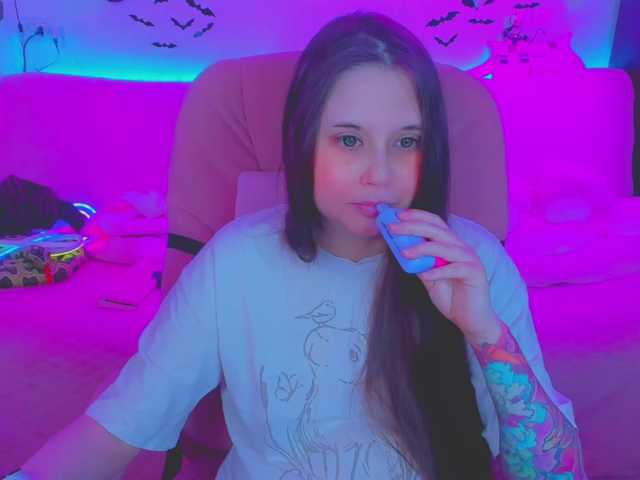 LittleKitsune live cam on BongaCams