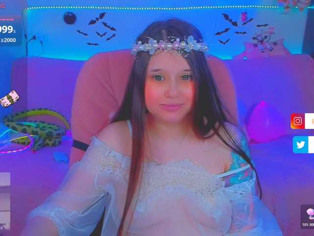 LittleKitsune live cam on BongaCams