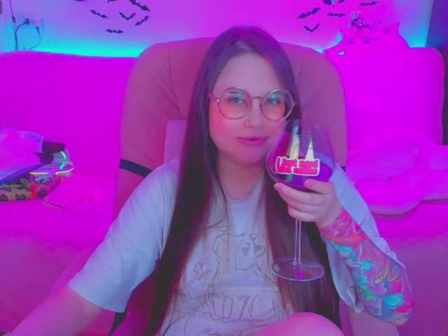 LittleKitsune live cam on BongaCams
