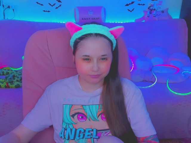 LittleKitsune live cam on BongaCams