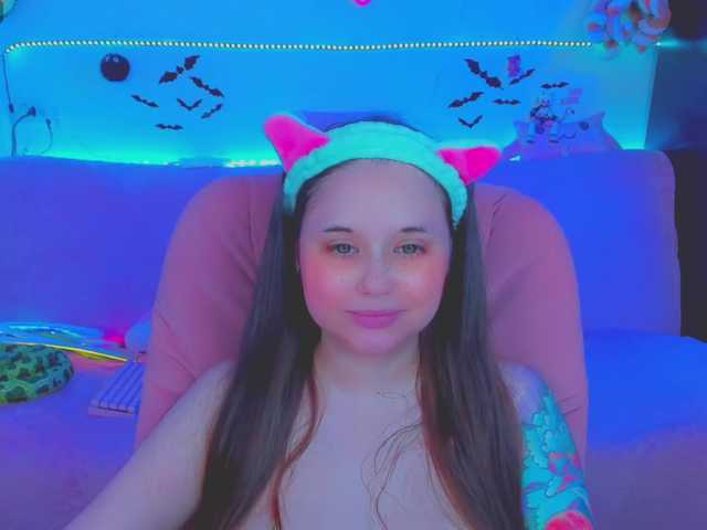 LittleKitsune live cam on BongaCams
