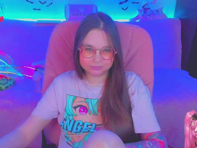 LittleKitsune live cam on BongaCams