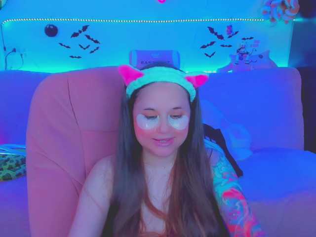 LittleKitsune live cam on BongaCams