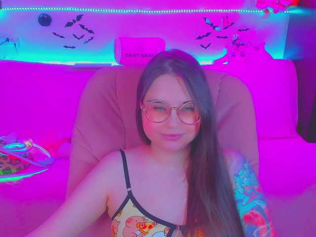 LittleKitsune live cam on BongaCams