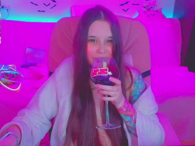 LittleKitsune live cam on BongaCams