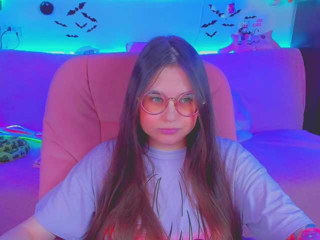 LittleKitsune live cam on BongaCams