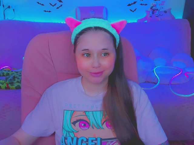 LittleKitsune live cam on BongaCams