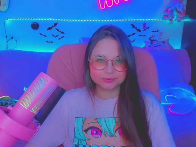 LittleKitsune live cam on BongaCams