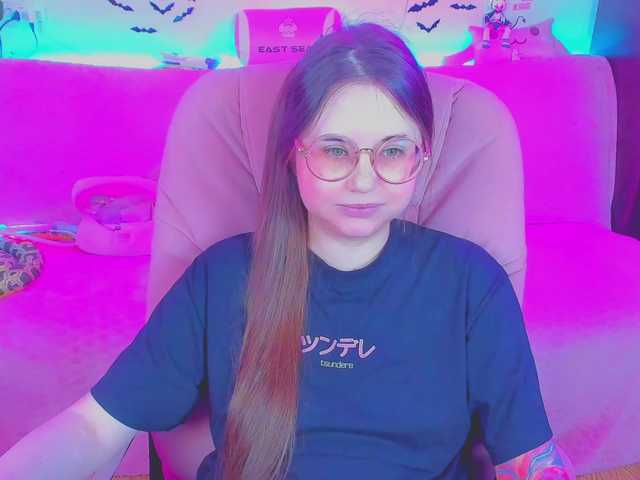 LittleKitsune live cam on BongaCams