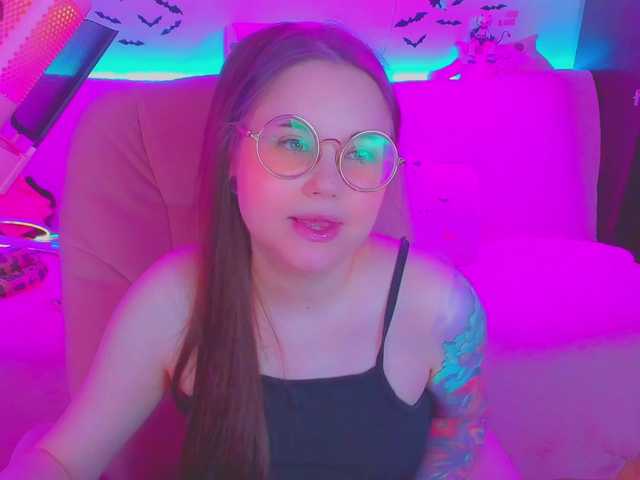 LittleKitsune live cam on BongaCams