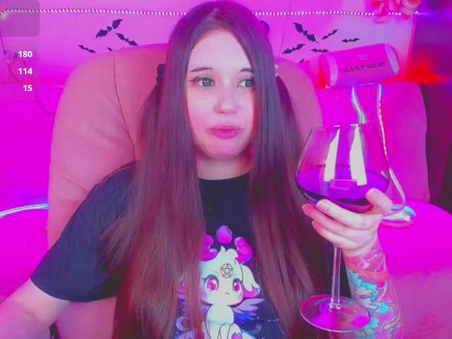 LittleKitsune's BongaCams show and profile