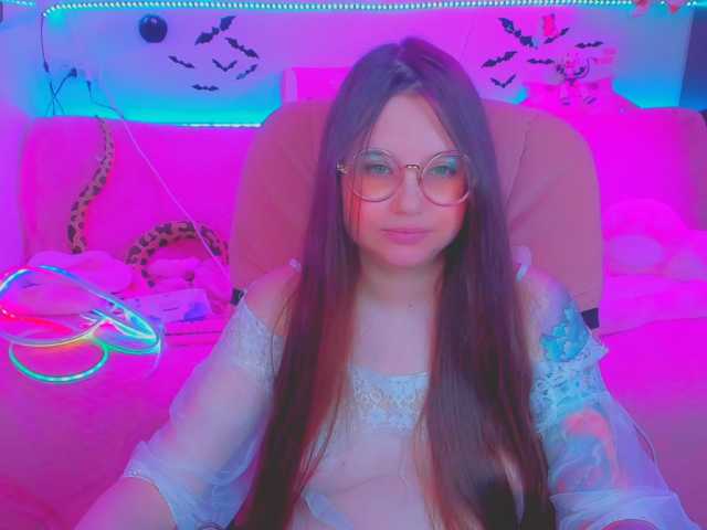 LittleKitsune live cam on BongaCams